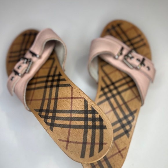 Authentic Burberry Clogs / Mule Sandals - Picture 13 of 13